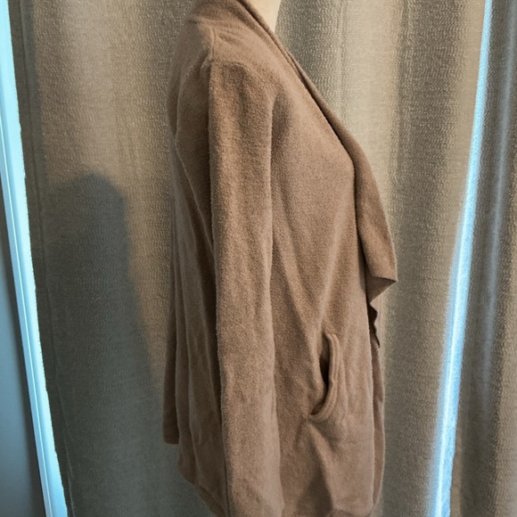 Barefoot Dreams CozyChic Lite® Island Wrap Cardigan - Picture 9 of 15